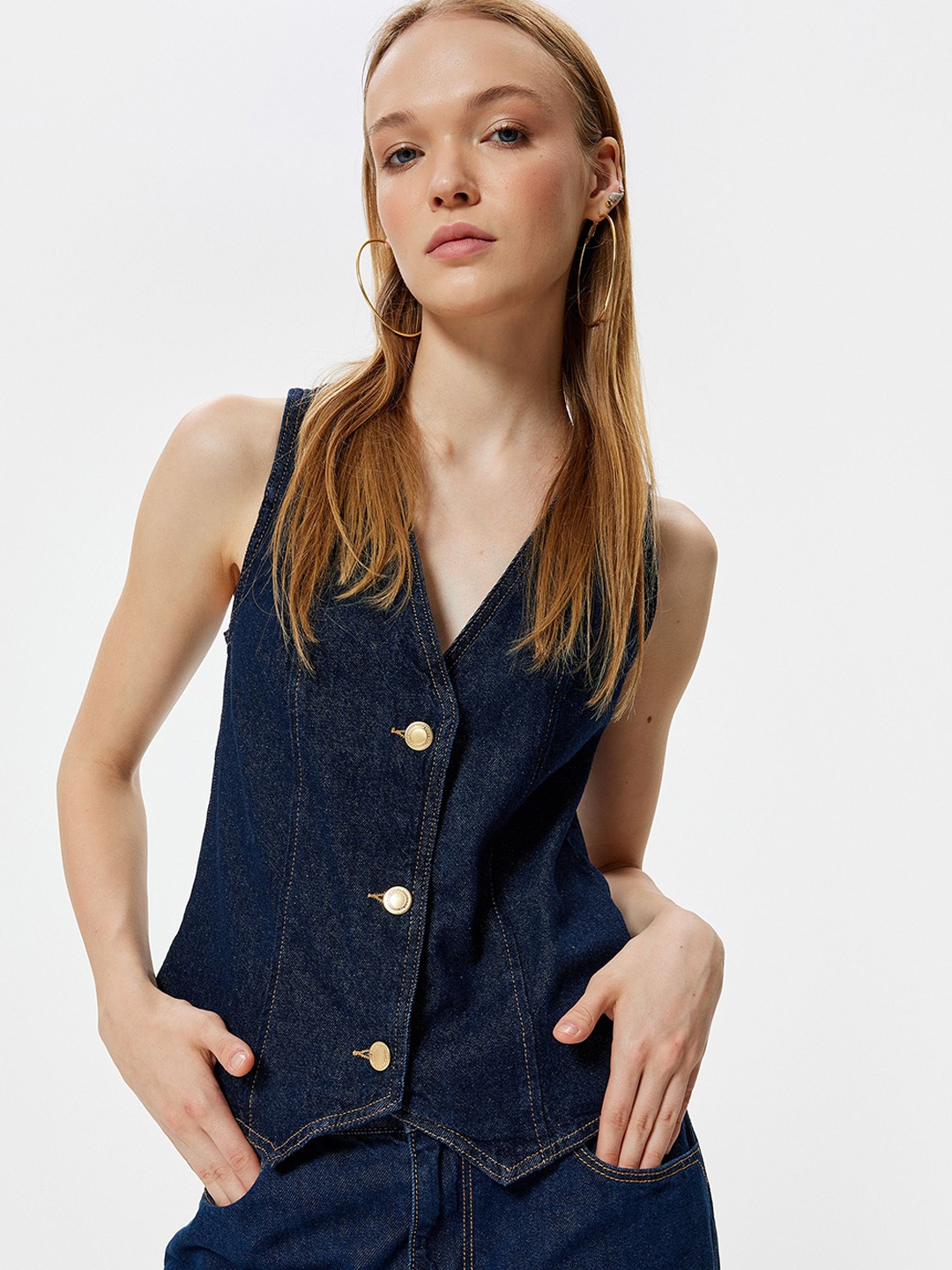 

Koton V Neck Sleeveless Pure Cotton Waistcoat, Blue