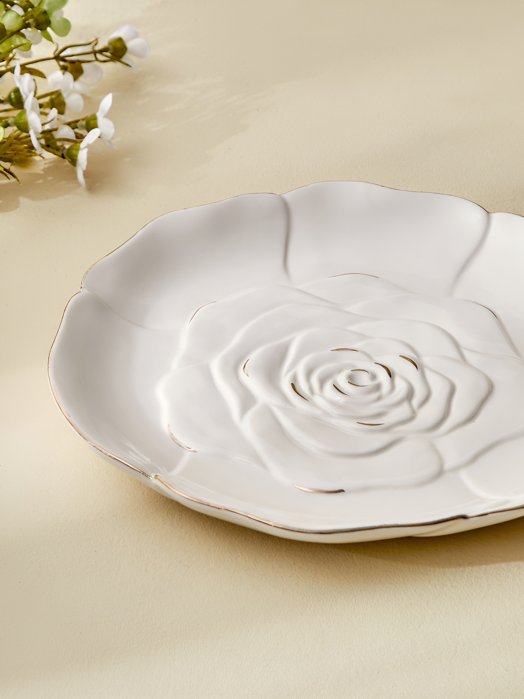 

Home Centre White Rose Ceramic Decorative Platter