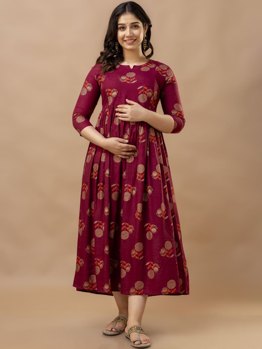

PURSHOTTAM WALA Floral Printed Notch Neck Maternity Midi Fit and Flare Dress, Maroon