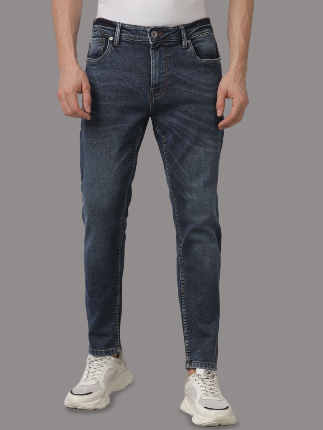 

Voi Jeans Men Skinny Fit Light Fade Stretchable Jeans, Purple