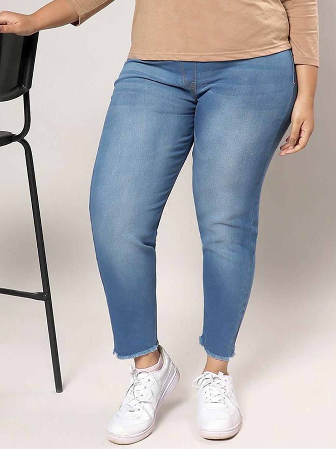 

Instafab Plus Women Comfort Relaxed Fit Cotton Light Fade Stretchable Jeans, Blue