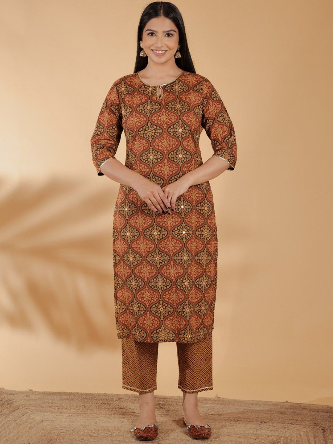 

Aramya Geometric Printed Mirror Work Keyhole Neck Pure Cotton Straight Kurta With Trousers, Brown