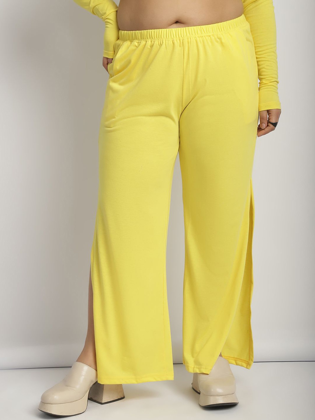 

thkgrlz Women Plus Size Relaxed High-Rise Easy Wash Parallel Trousers, Yellow