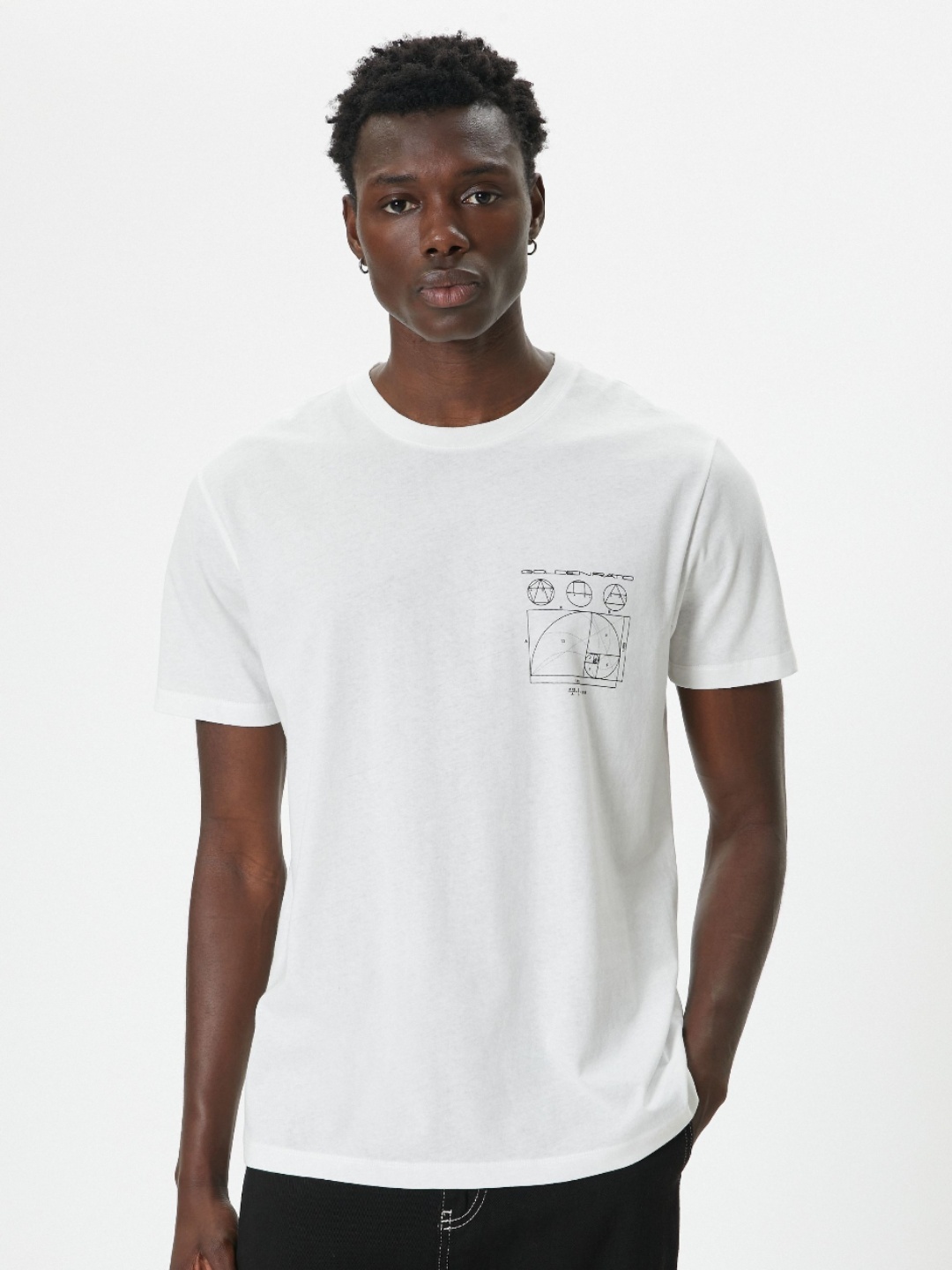 

Koton Men Extended Sleeves Pockets Slim Fit T-shirt, White