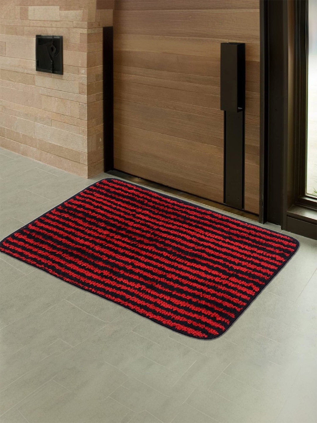 

Kuber Industries Black & Red 6 Pieces Striped Microfiber Anti Slip Doormats