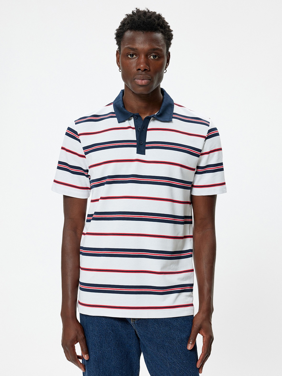 

Koton Men Striped Polo Collar Applique T-shirt, White