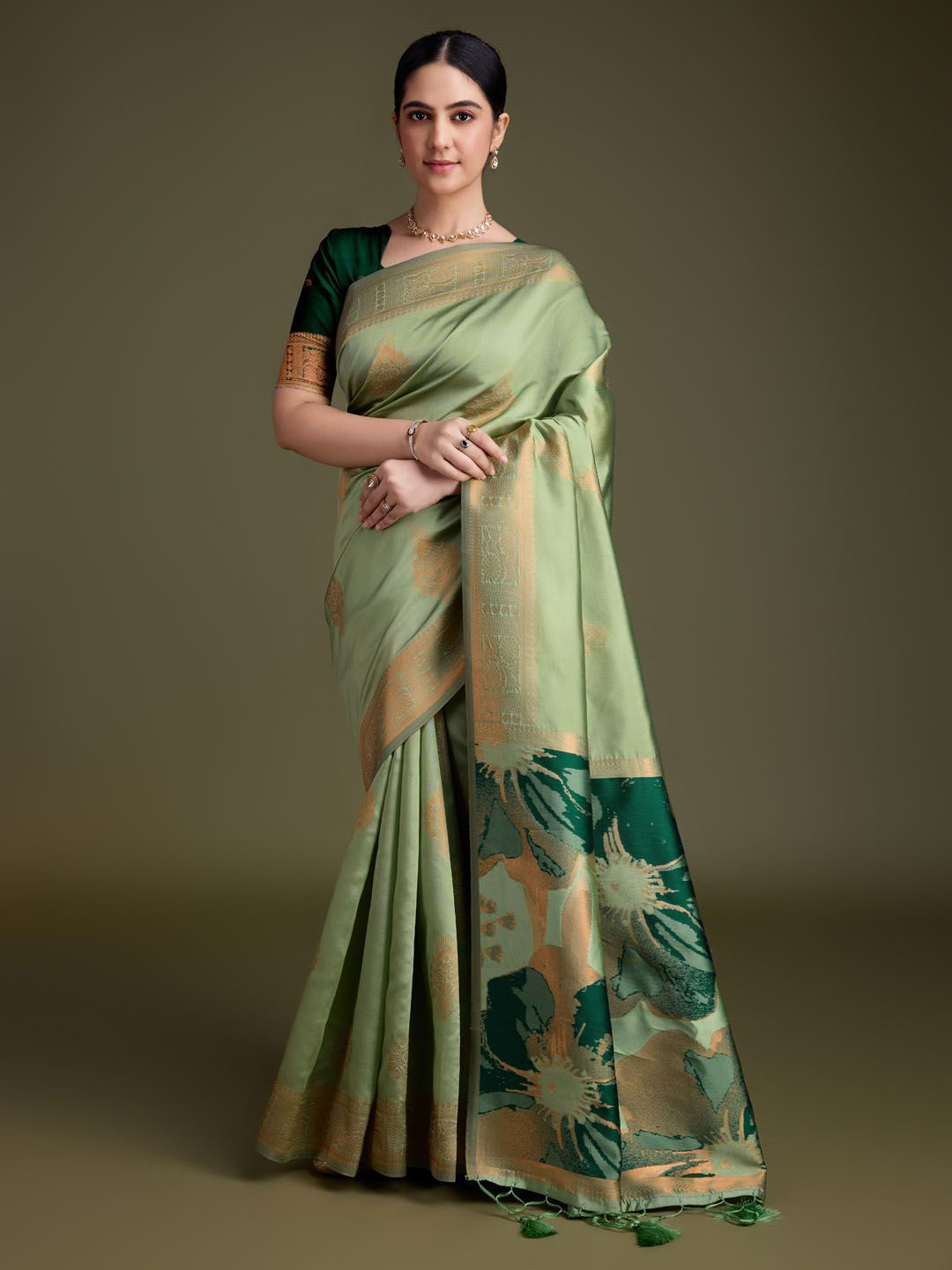 

Meena Bazaar Woven Design Art Silk Saree, Green