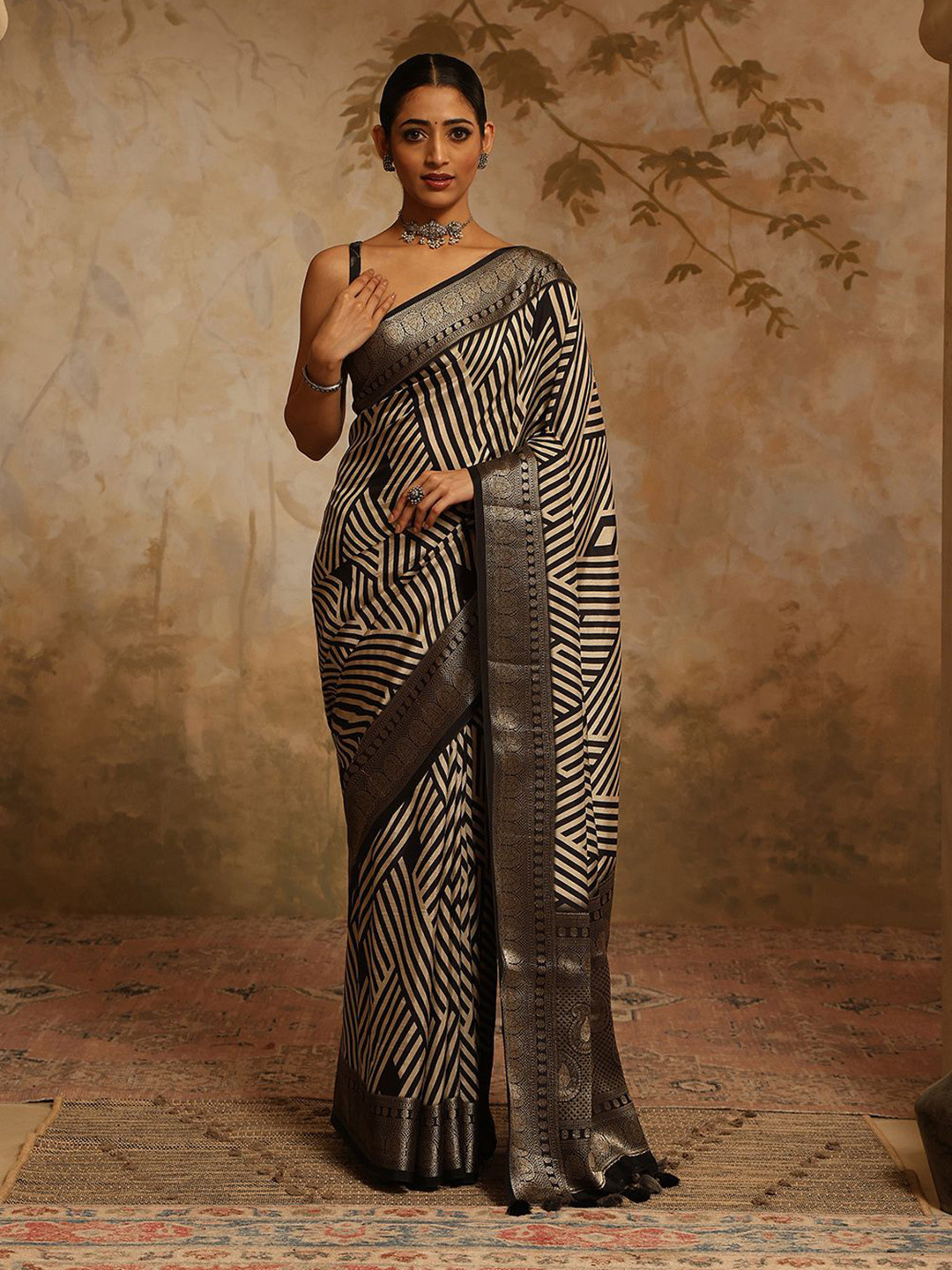 

Meena Bazaar Zari Art Silk Saree, Black