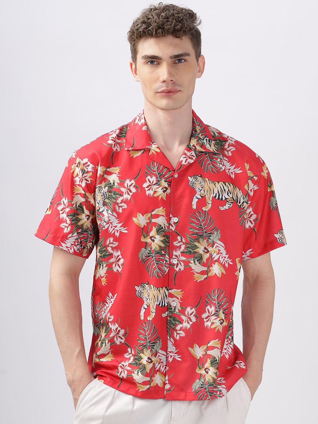 

Vestirio Men Relaxed Spread Collar Floral Printed Relaxed Fit Casual Shirt, Red