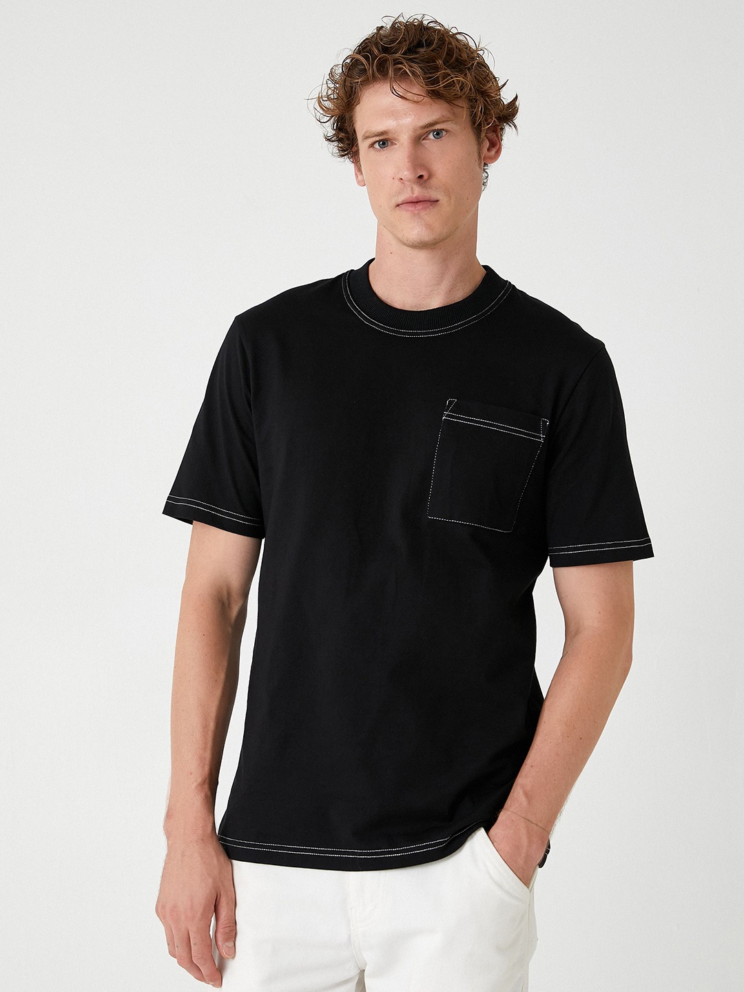 

Koton Men Pockets T-shirt, Black