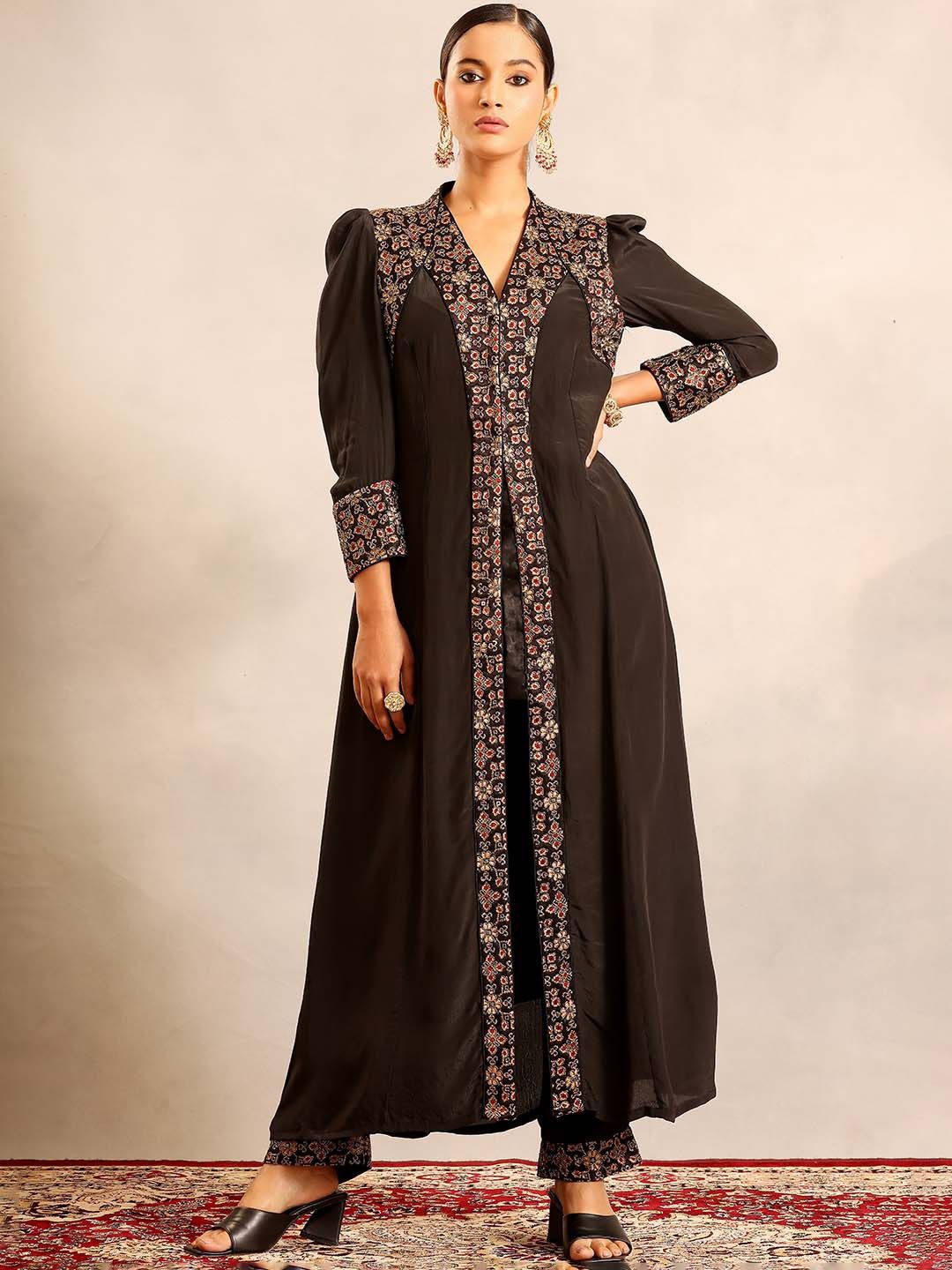 

Sejal Kamdar Ethnic Motifs Printed V Neck A Line Kurta with Palazzos, Black