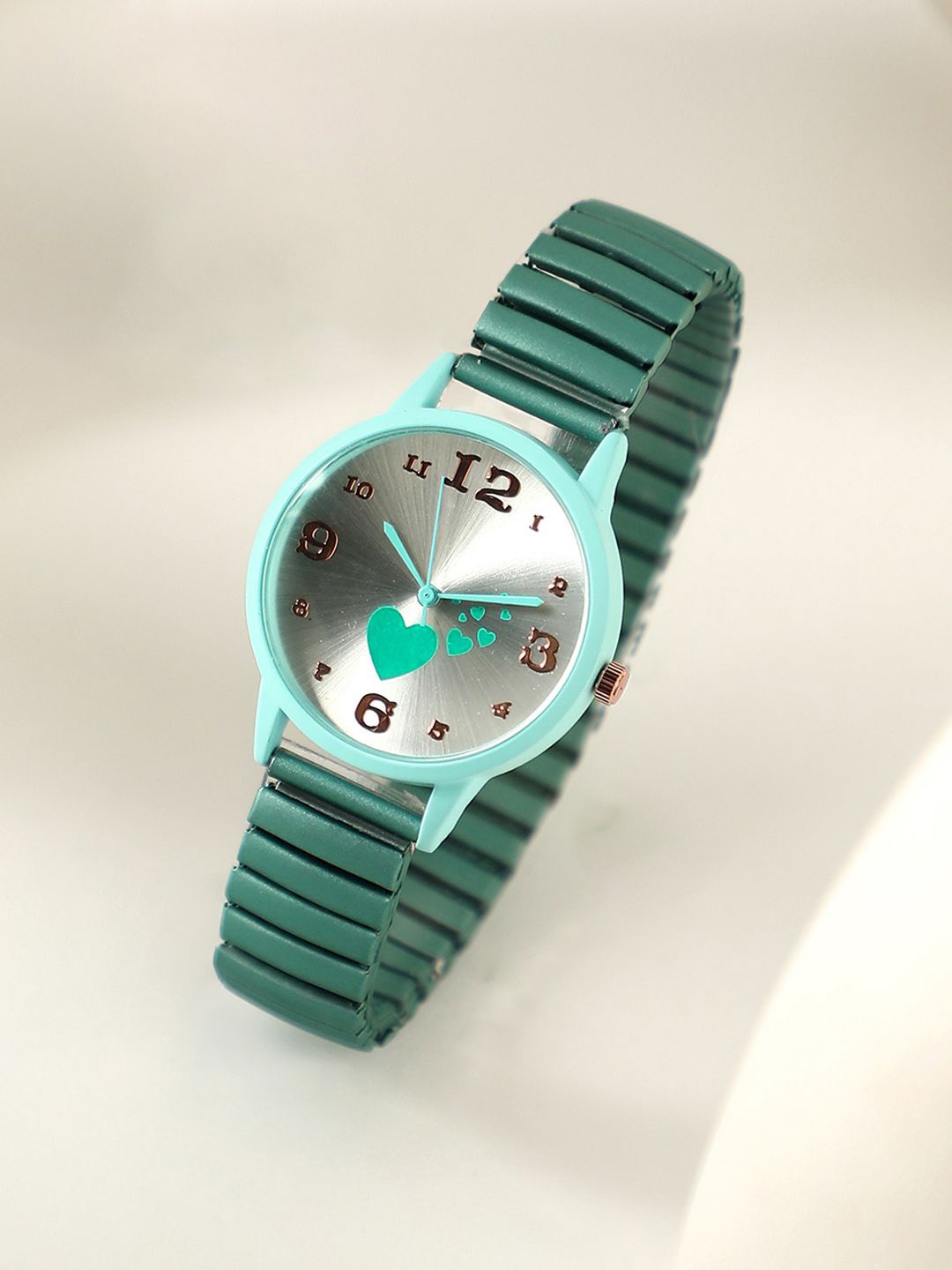 

HAUTE SAUCE by Campus Sutra Women Printed Dial & Stainless Steel Bracelet Style Straps Analogue Watch, Green