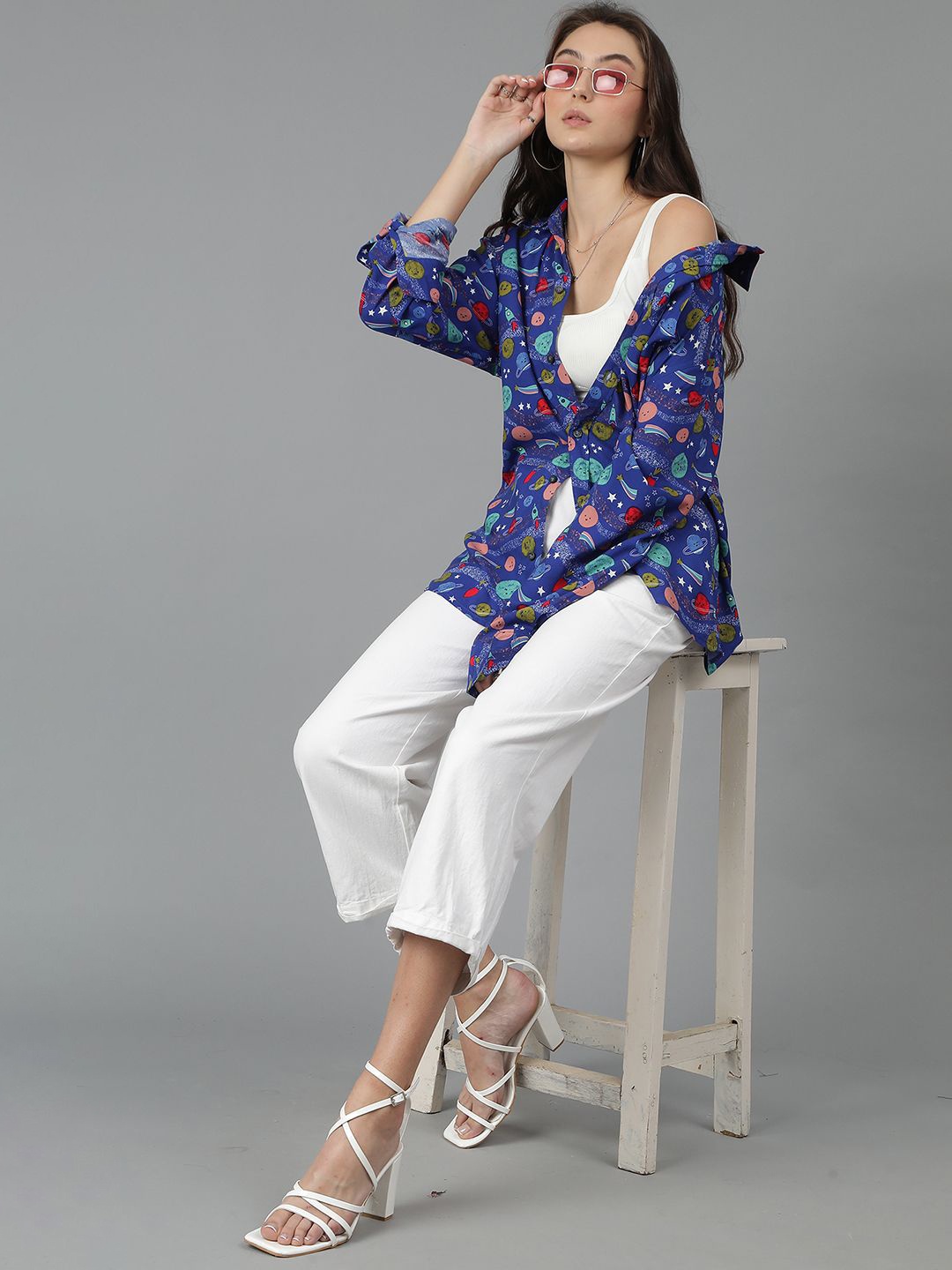 

Kotty Women Spread Collar Abstract Printed Cotton Oversized Casual Shirt, Blue