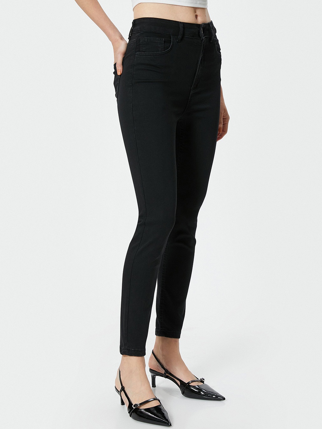 

Koton Women Skinny Fit Regular Trousers, Black