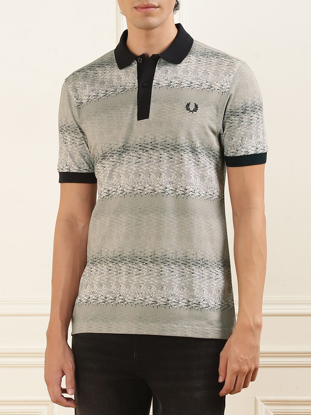 

Fred Perry Men Printed Polo Collar Pockets T-shirt, Grey