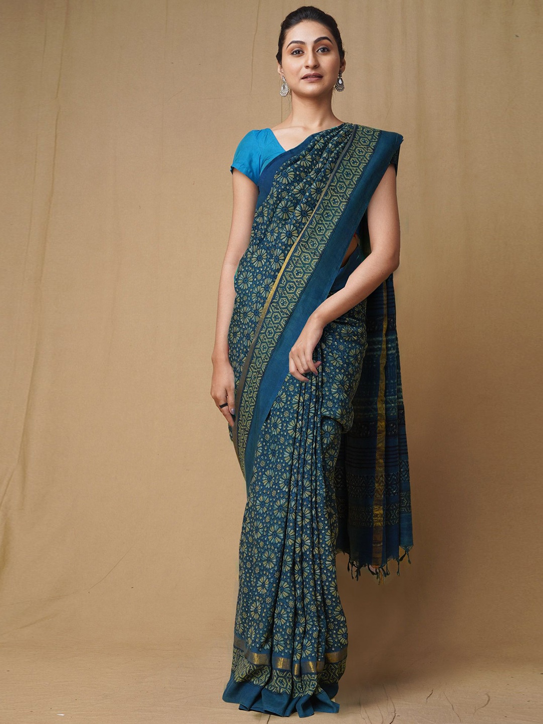 

Unnati Silks Printed Ajrak Block Zari Art Silk Handloom Chanderi Saree, Blue