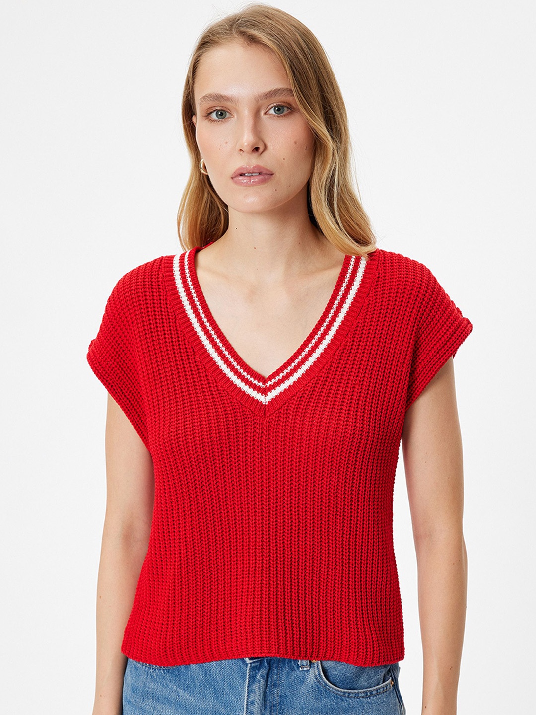 

Koton Boucle Self Design V-Neck Sleeveless Sweater Vest, Red