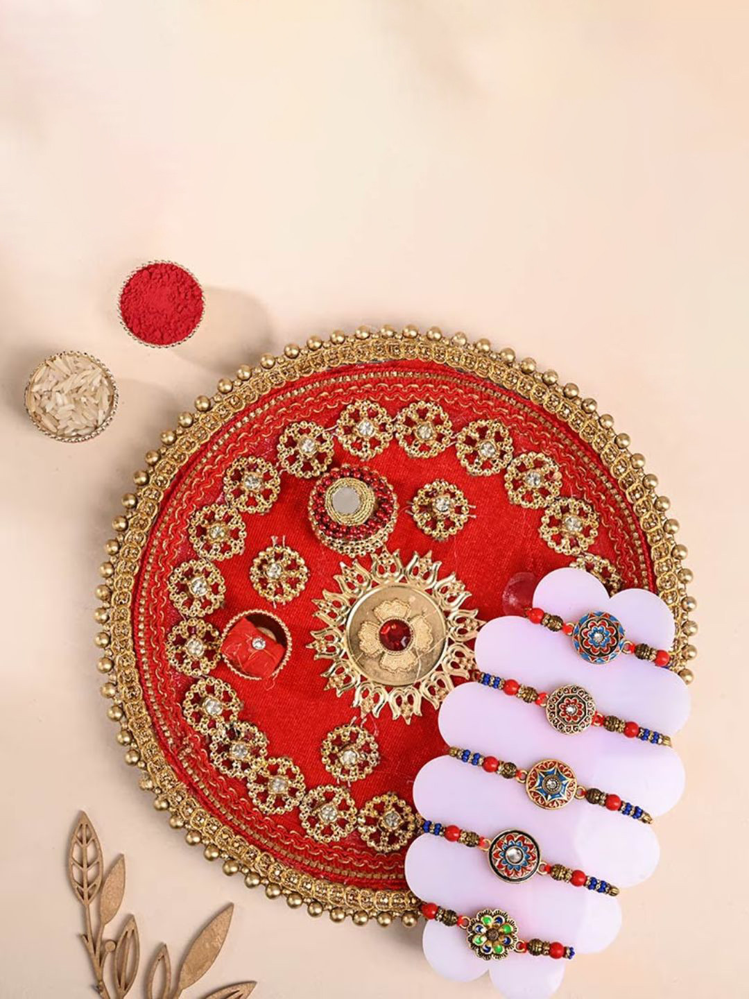 

Floweraura Thread Rakhi, Red