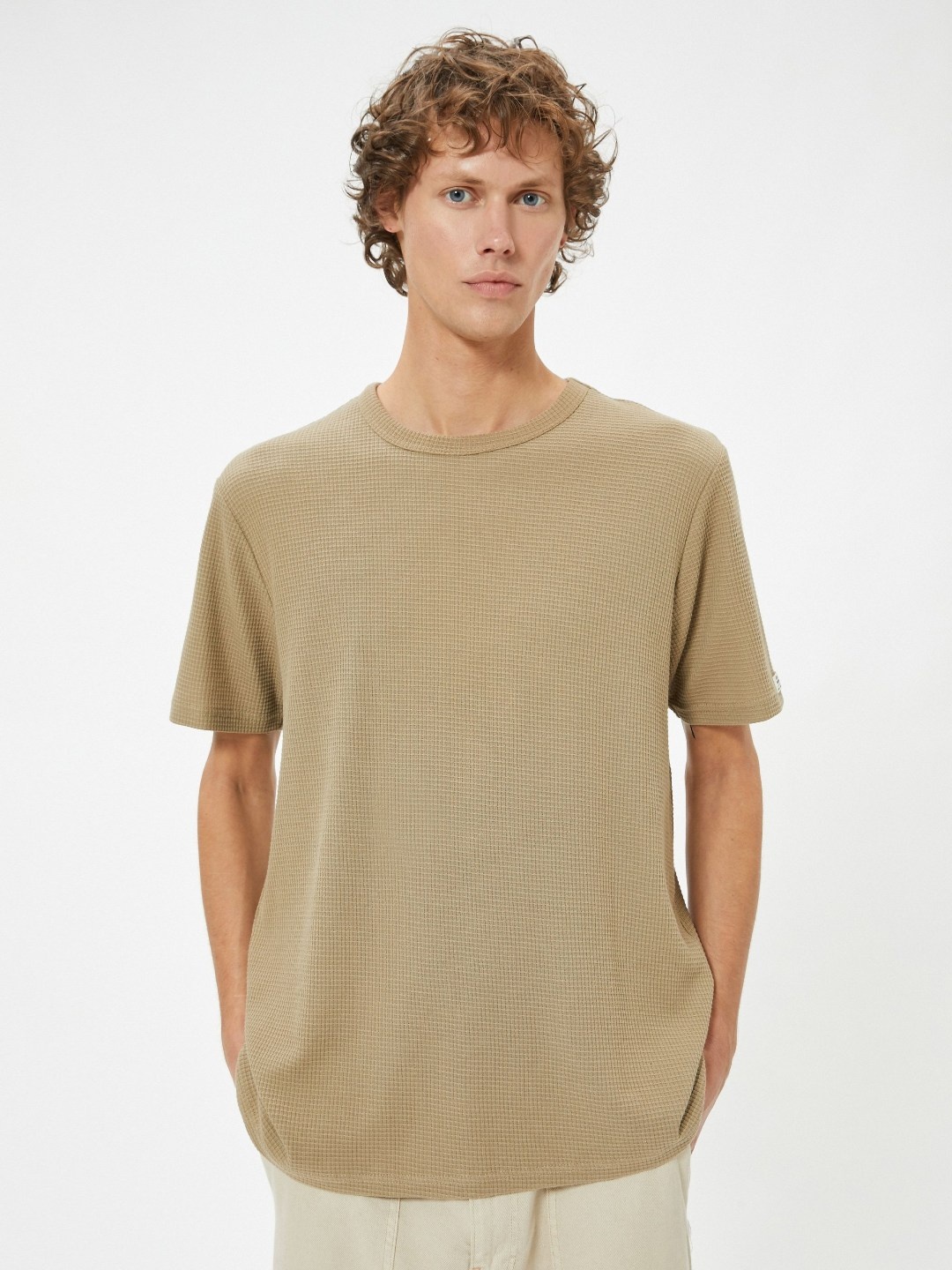 

Koton Men V-Neck Drop-Shoulder Sleeves Pockets T-shirt, Camel brown