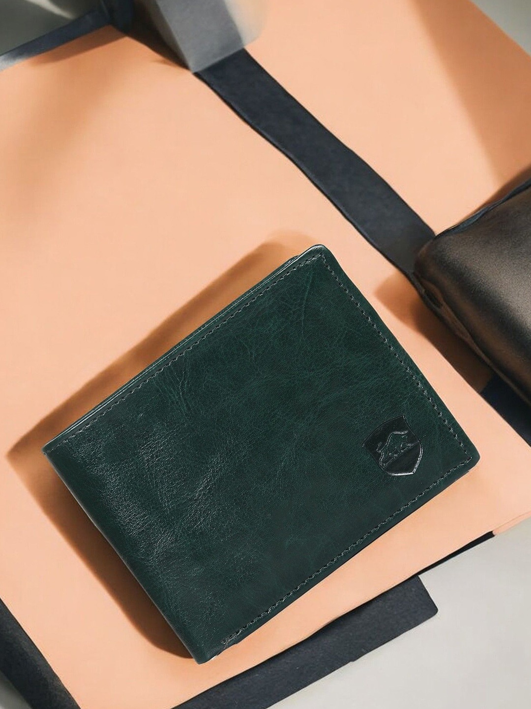 

SAMTROH Men PU Two Fold Wallet, Green