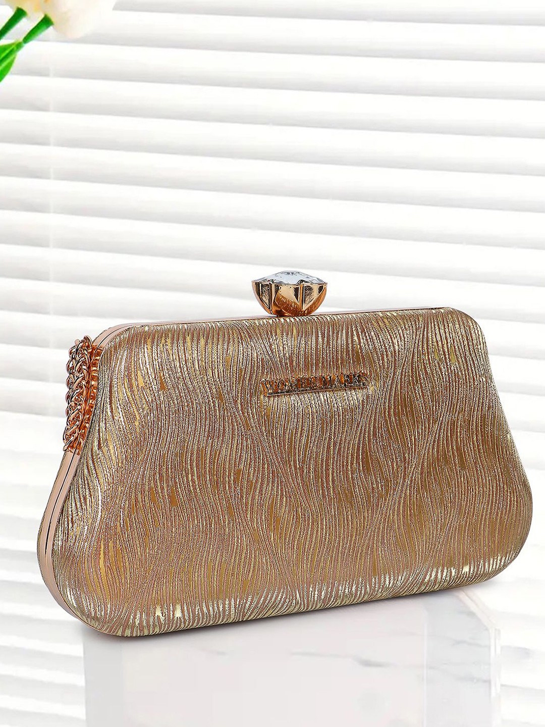 

WOMEN MARKS Textured Box Clutch, Cream
