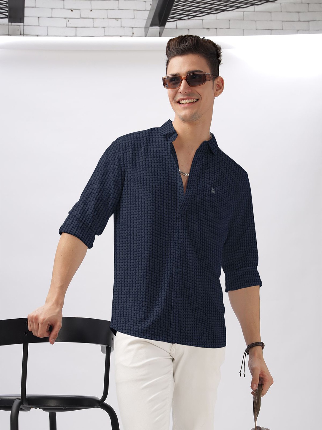 

BULLMER Men Spread Collar Self Design Cotton Casual Shirt, Navy blue