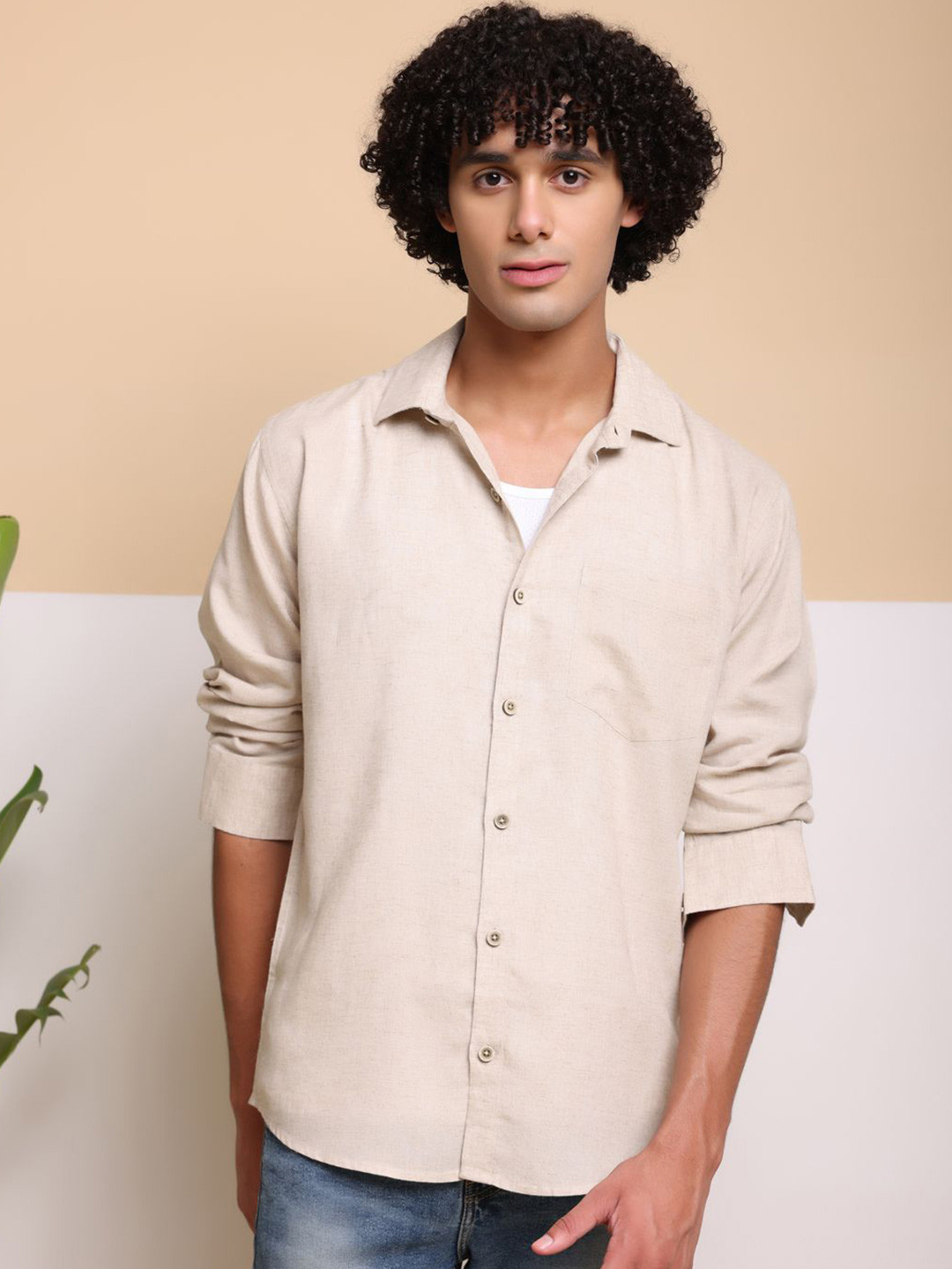 

FILO HEVIS Men Solid Spread Collar Linen Casual Shirt, Beige