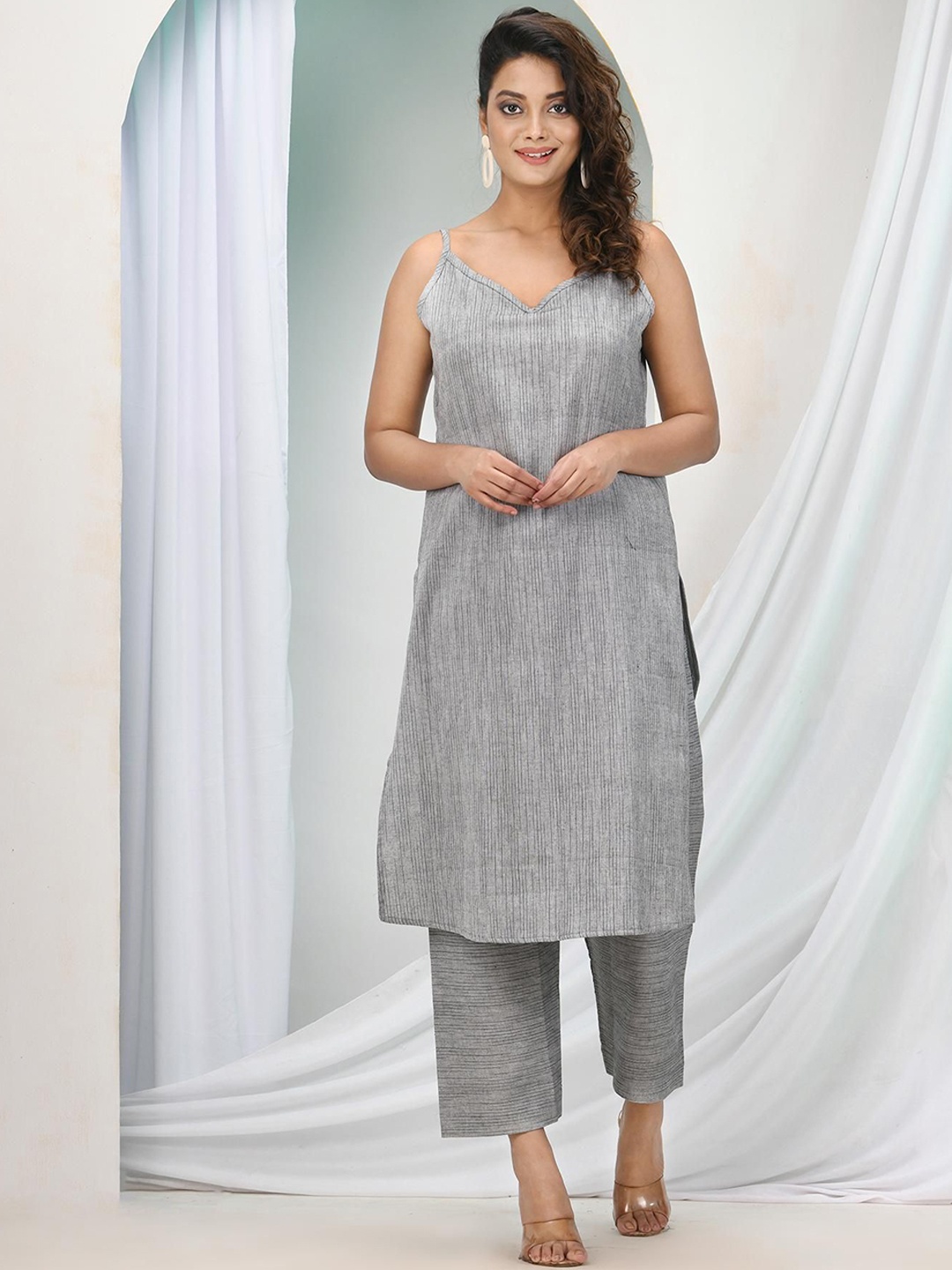 

Angoshobha Shoulder Straps Pure Cotton Tunic With Palazzo, Grey