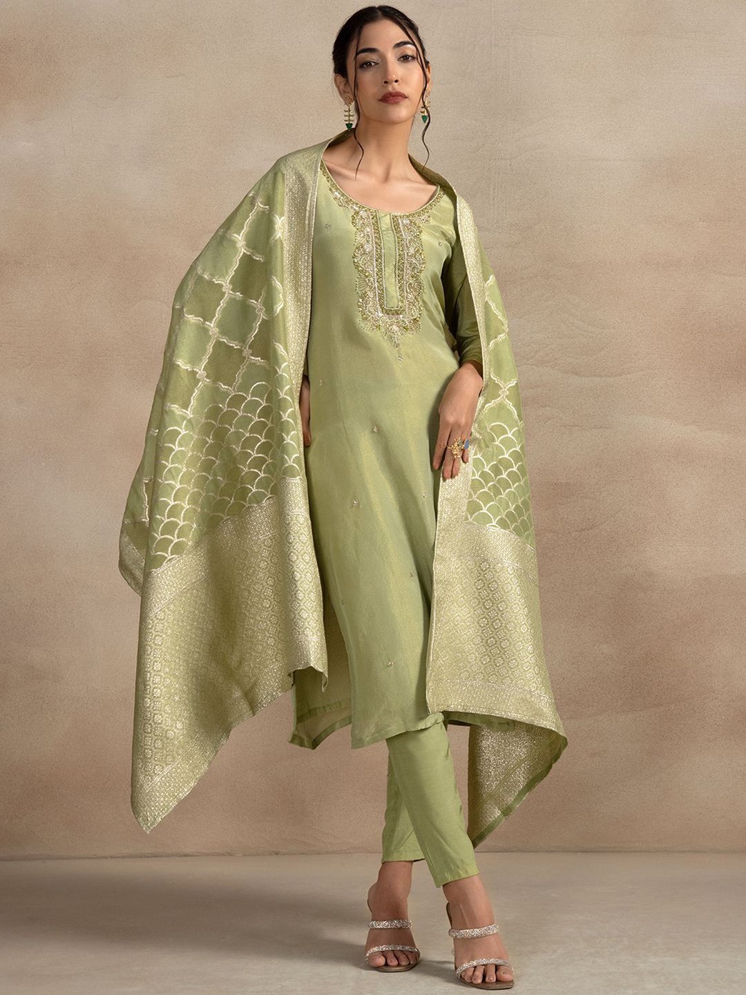 

Rang by Indya Women Ethnic Motifs Embroidered Regular Beads and Stones Kurta with Trousers & With Dupatta, Green