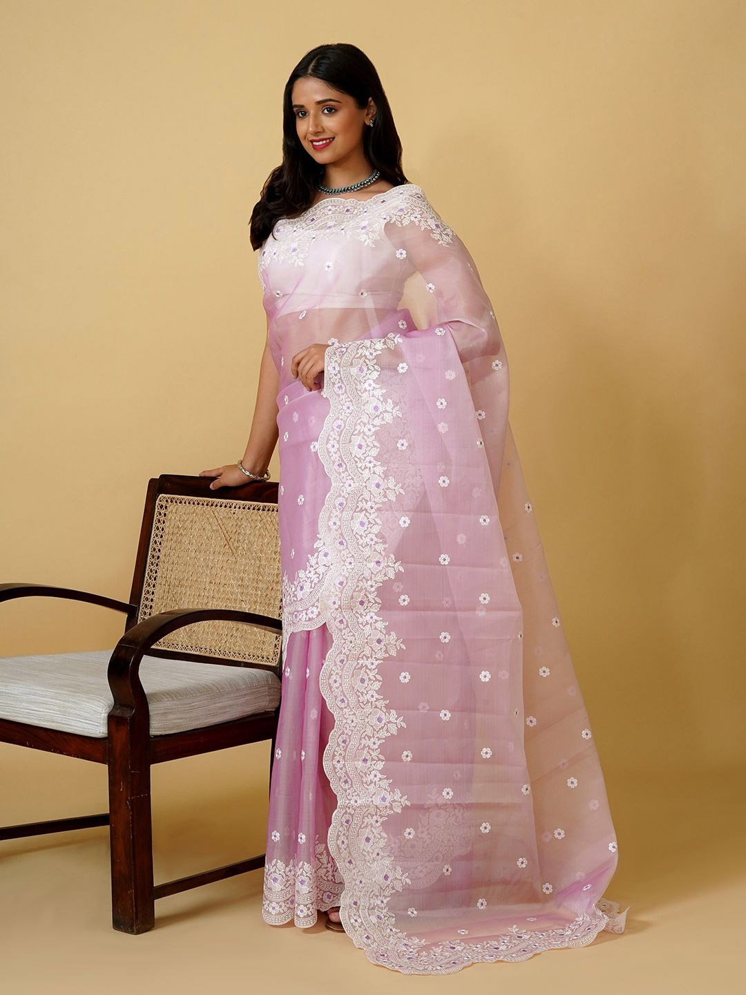 

TEEJH Floral Embroidered Organza Saree, Pink