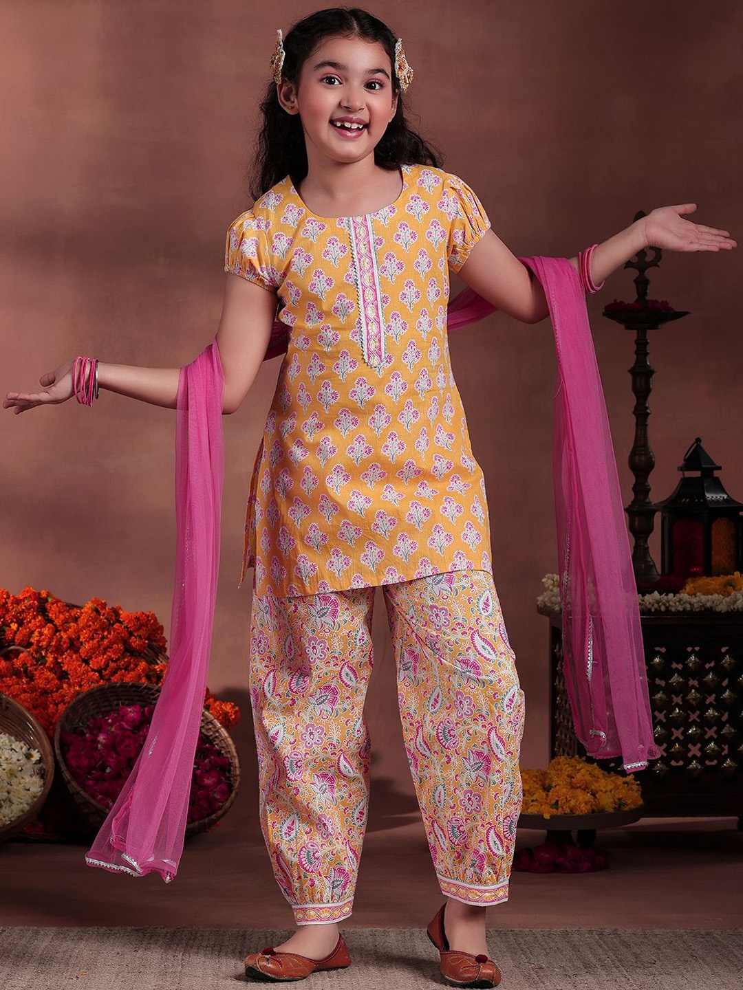 

Libas KIDS Girls Floral Printed Gotta Patti Pure Cotton Kurta with Salwar & Dupatta, Orange