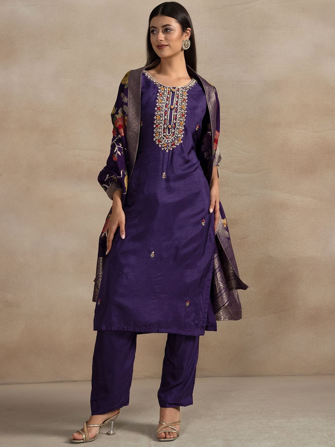 

Rang by Indya Floral Embroidered Thread Work Straight Kurta with Trousers & Dupatta, Purple