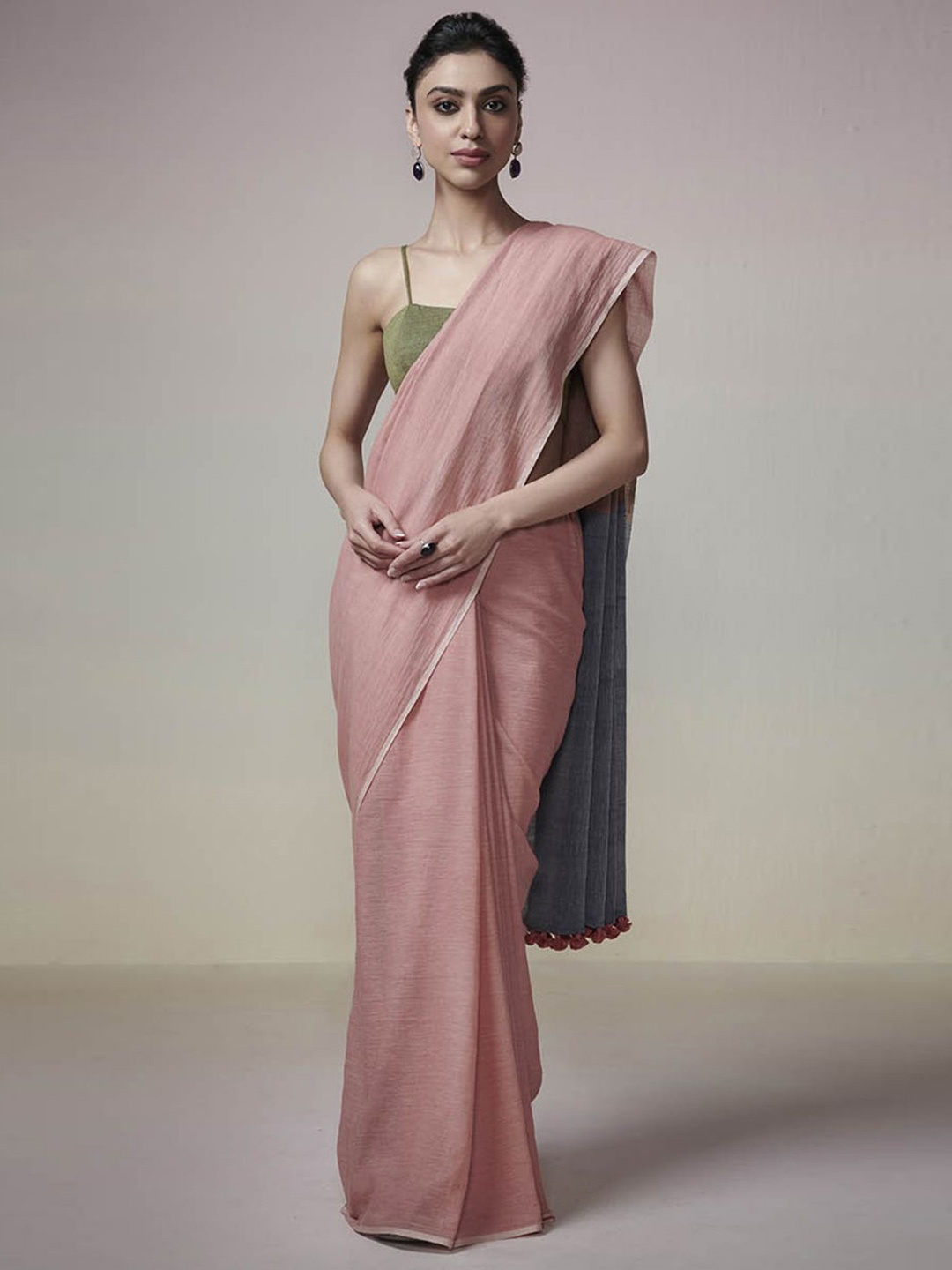 

DRESSFOLK Handloom Cotton Light Pink Saree