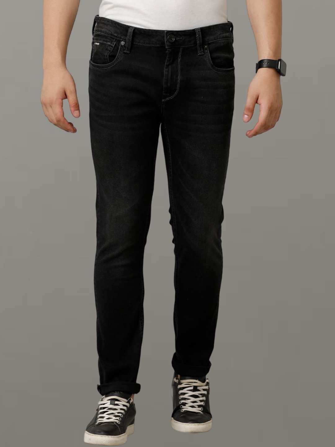 

Voi Jeans Men Skinny Fit Light Fade Stretchable Jeans, Black