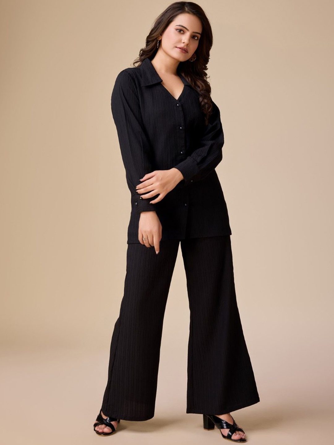 

HOUSE OF MIRA Shirt Collar Shirt & Trousers, Black