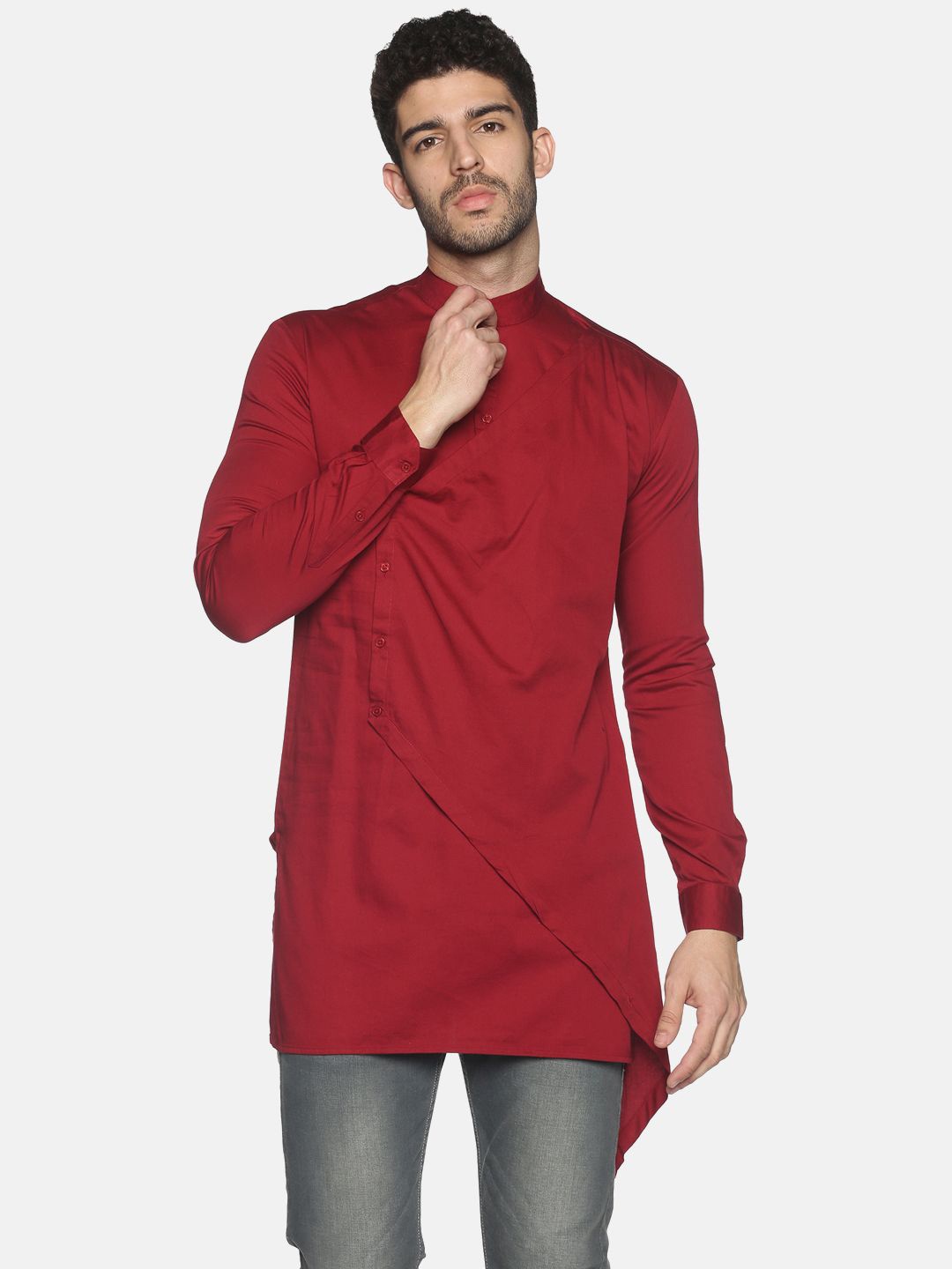 

SHOWOFF Men Flared Sleeves Thread Work Kurta, Maroon
