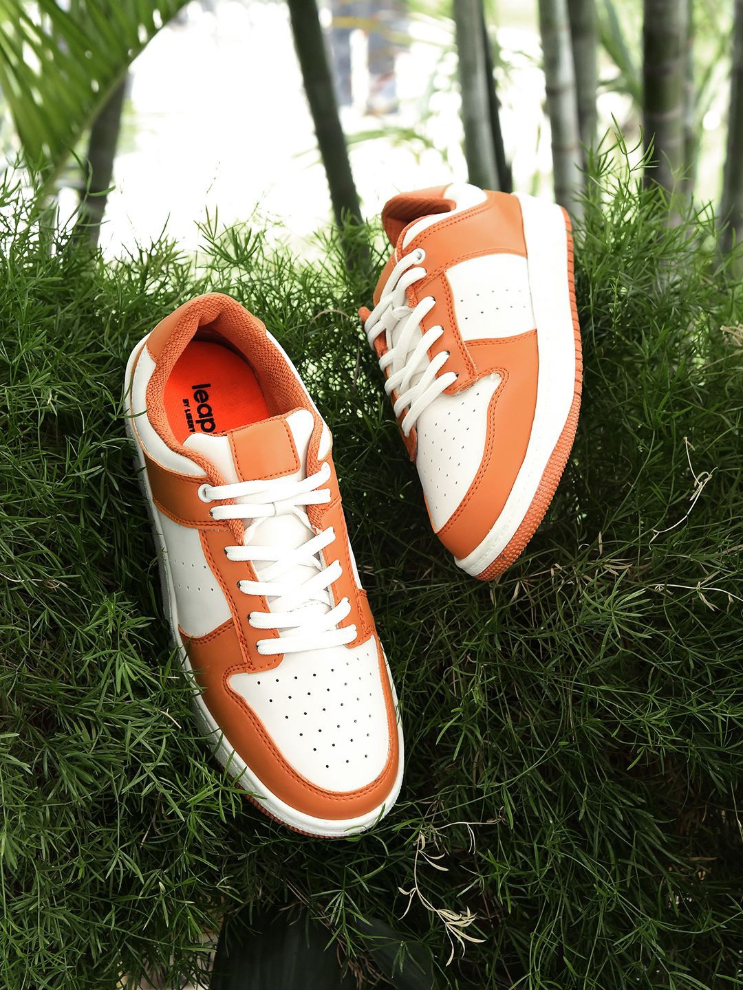 

Liberty Men Colourblocked Lightweight Sneakers, Orange
