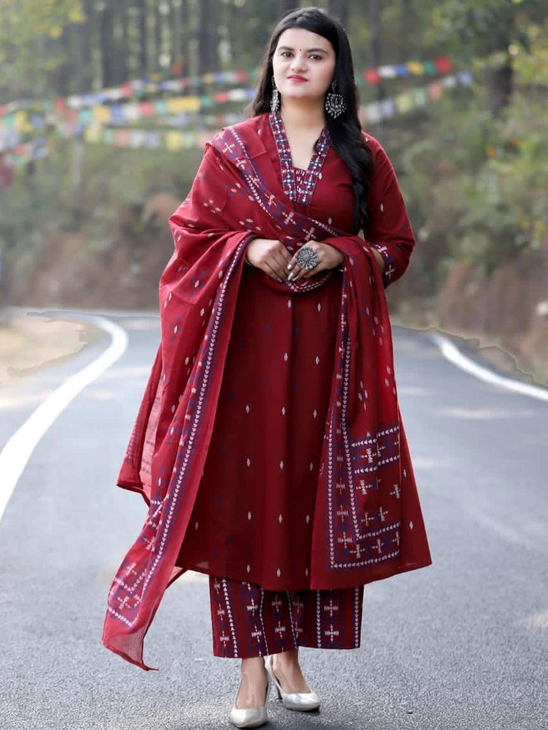 

KALINI Women Floral Embroidered Regular Thread Work Kurta with Palazzos & With Dupatta, Maroon