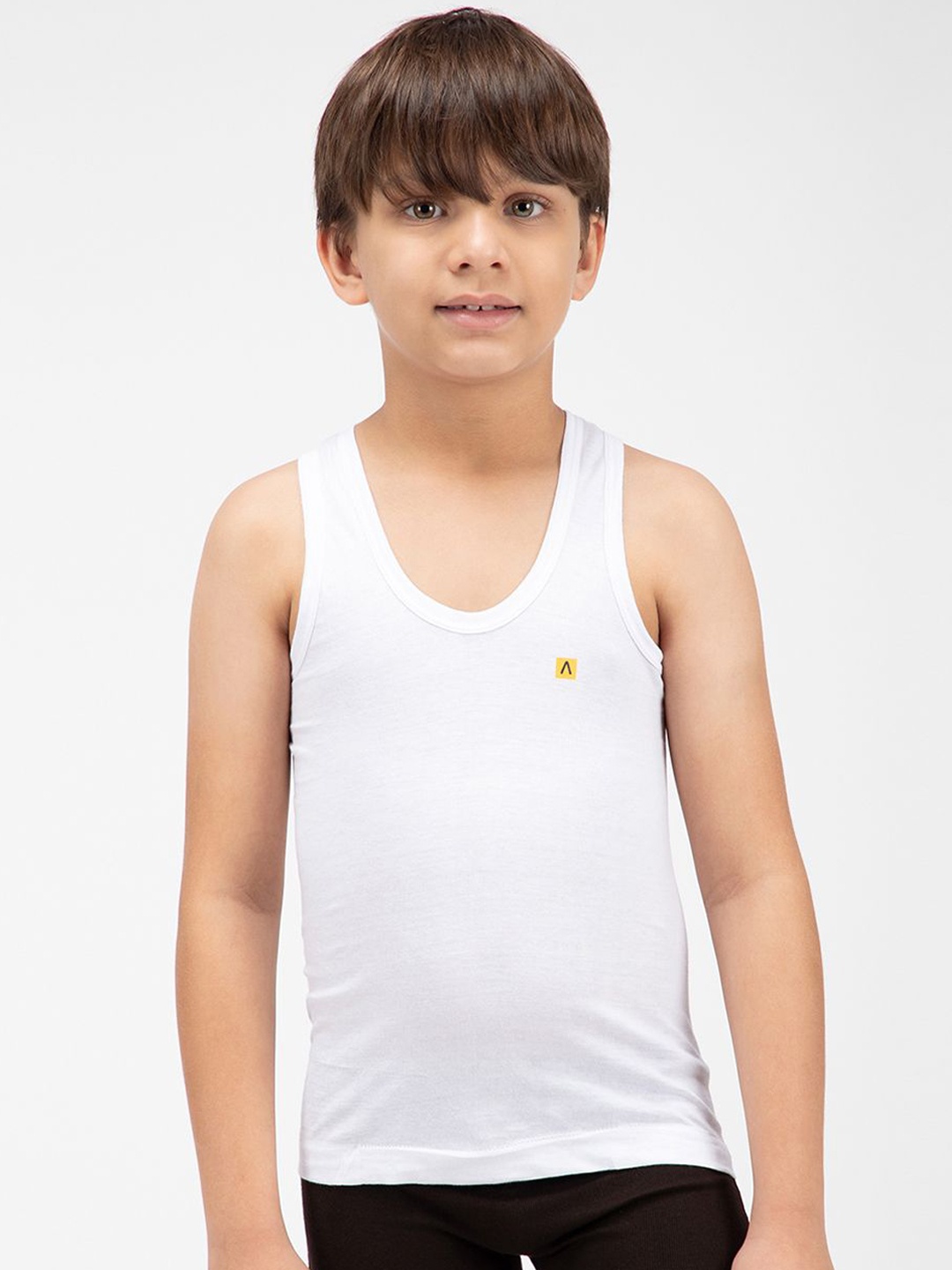 

AMUL COMFY Boys Scoop Neck Innerwear Vests, White