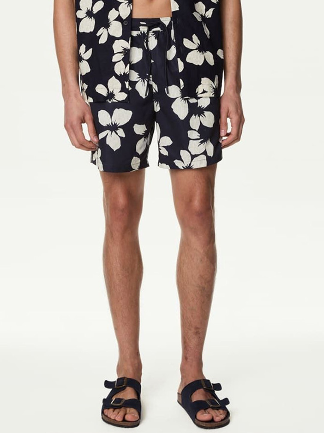 

Marks & Spencer Men Quick Dry Floral Printed Swim Bottom, Navy blue