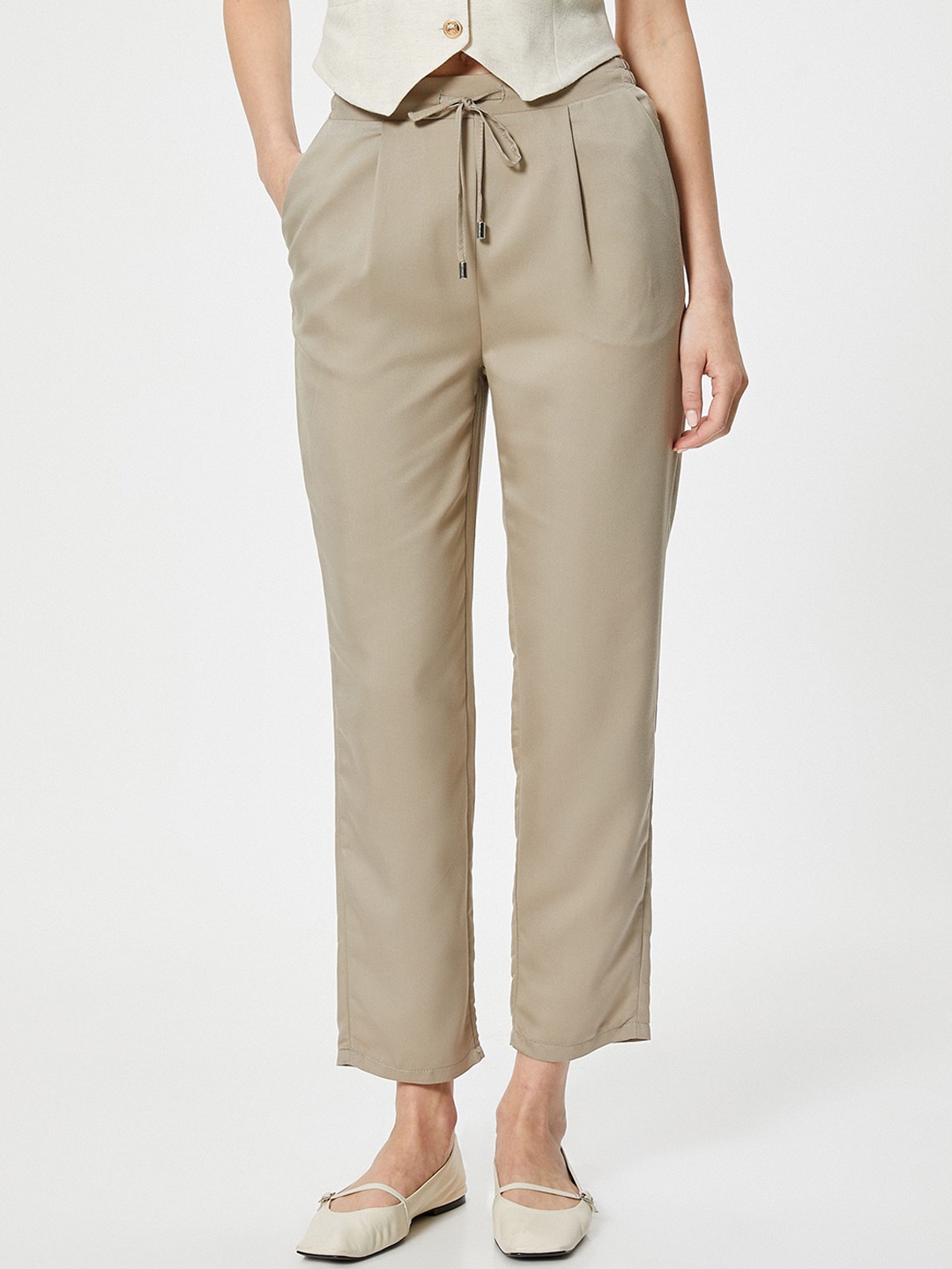 

Koton Women High-Rise Regular Trousers, Brown