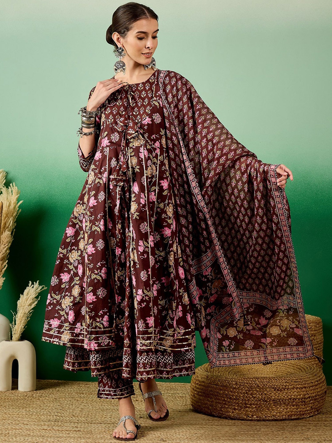 

RAJGRANTH Floral Printed Gotta Patti Pure Cotton Anakali Kurta with Trousers & Dupatta, Brown