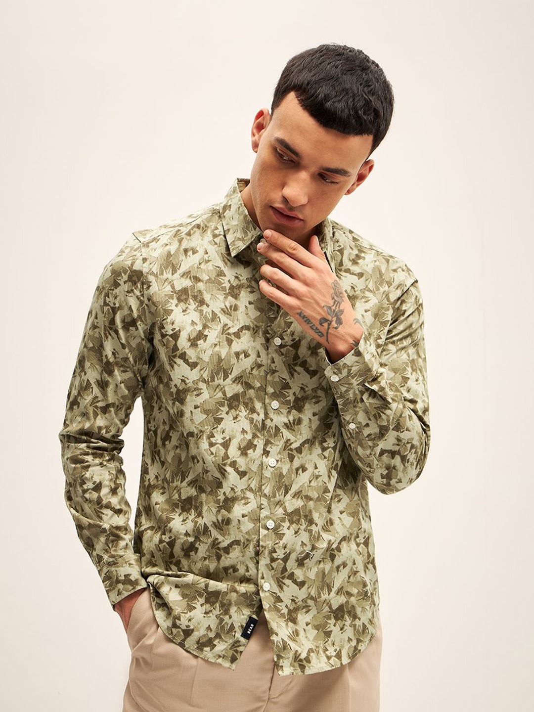 

THE BEAR HOUSE Slim Fit Printed Casual Shirt, Olive