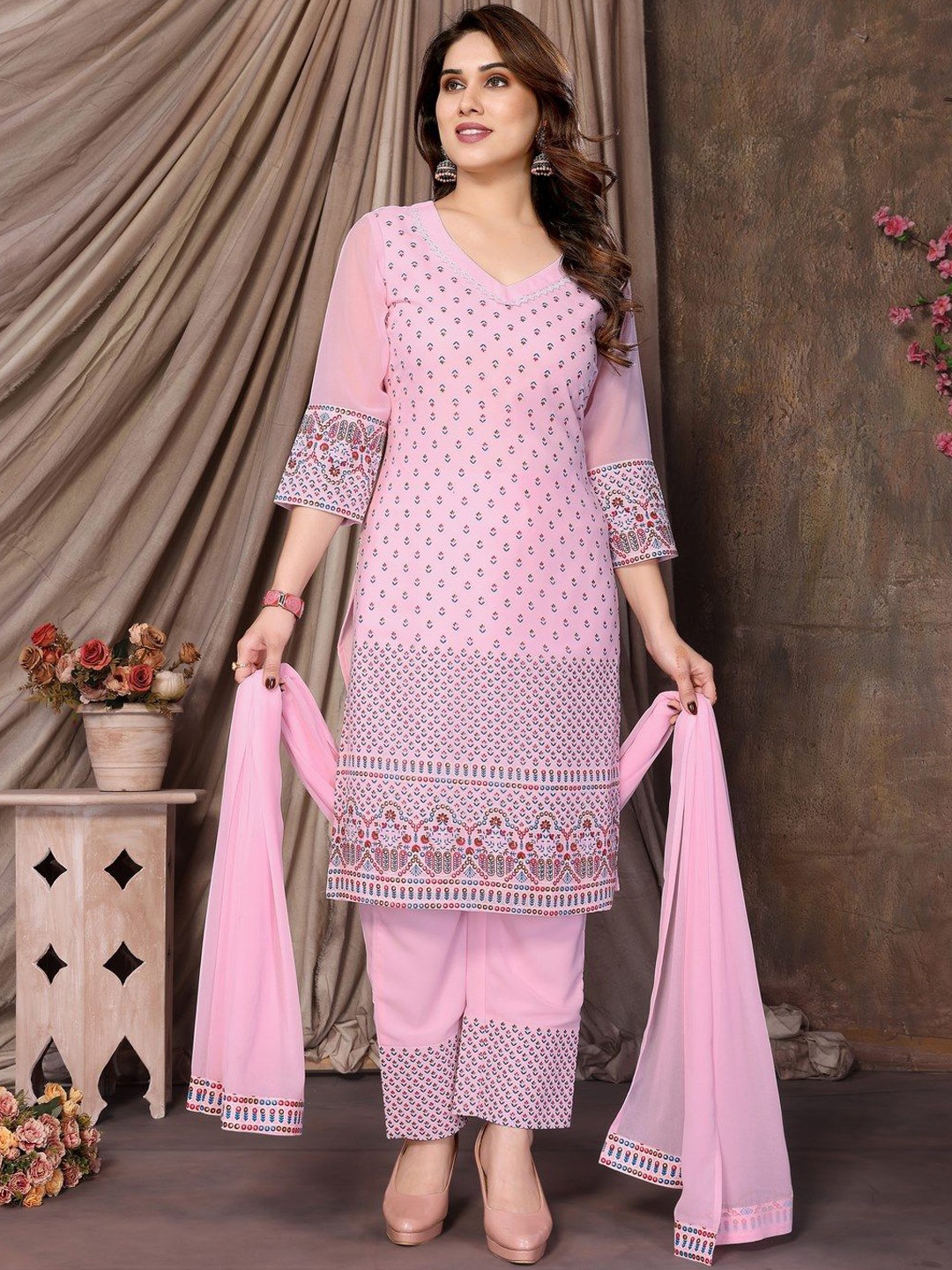 

TITANIUM SILK INDUSTRIES PVT. LTD. Women Ethnic Motifs Printed Regular Kurta with Trousers & With Dupatta, Pink