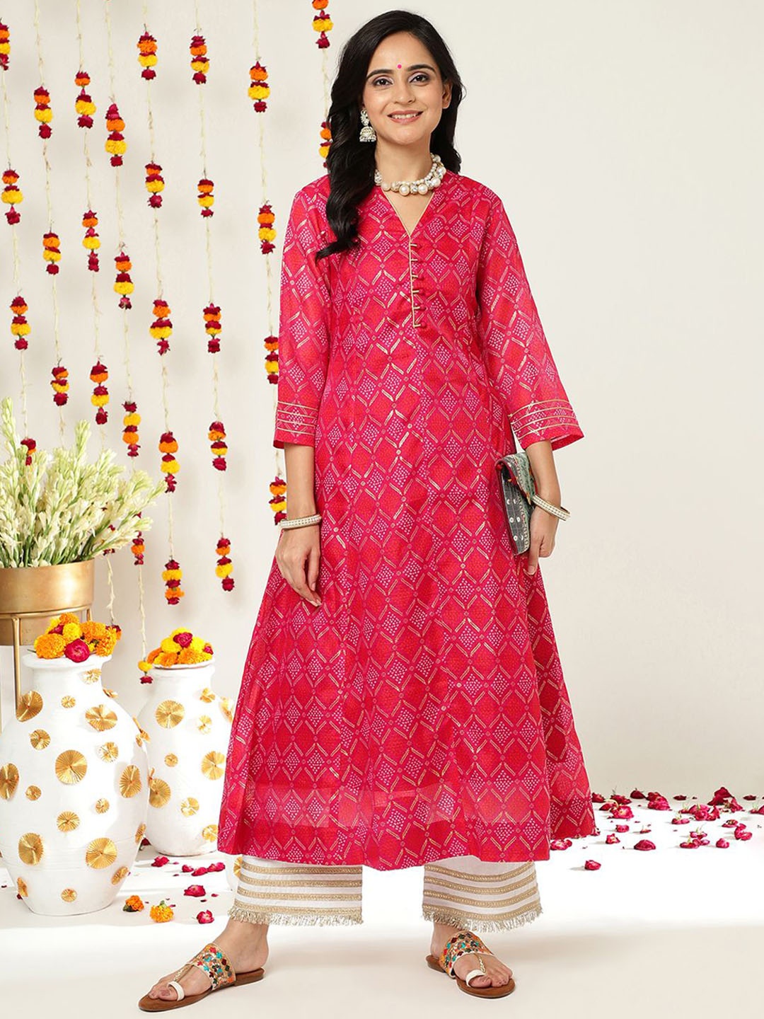 

Varanga Geometric Printed Anarkali Kurta, Pink