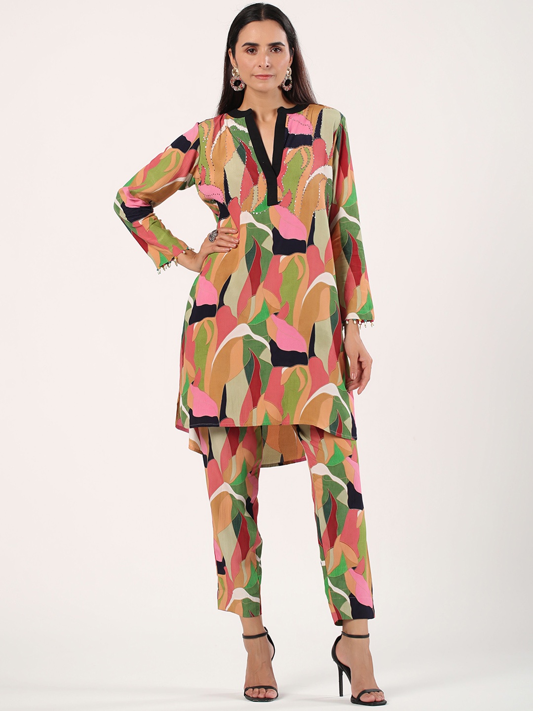 

KYETH Mandarin Collar Printed Tunic With Trouser Co-Ords, Green