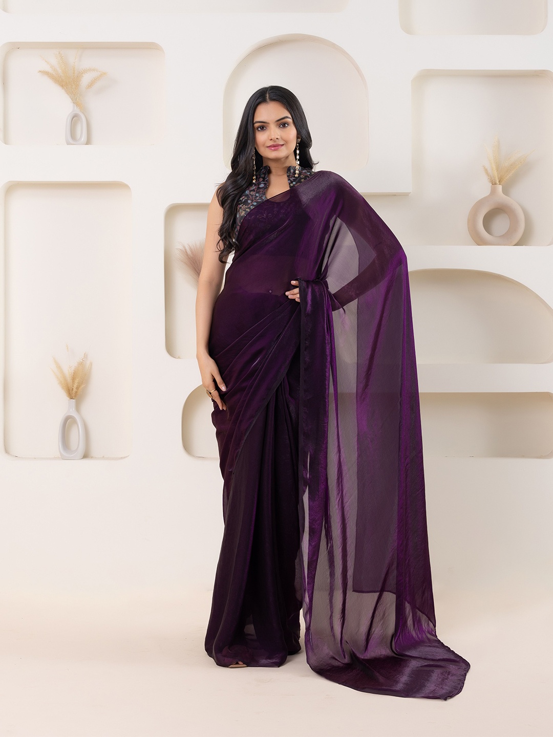 

RACHNA Solid Lame Ready to Wear Saree, Purple