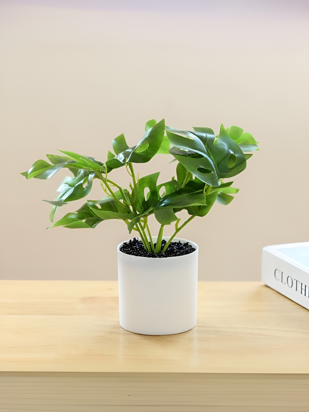 

UMAI Green 1 Pieces Artificial Plant