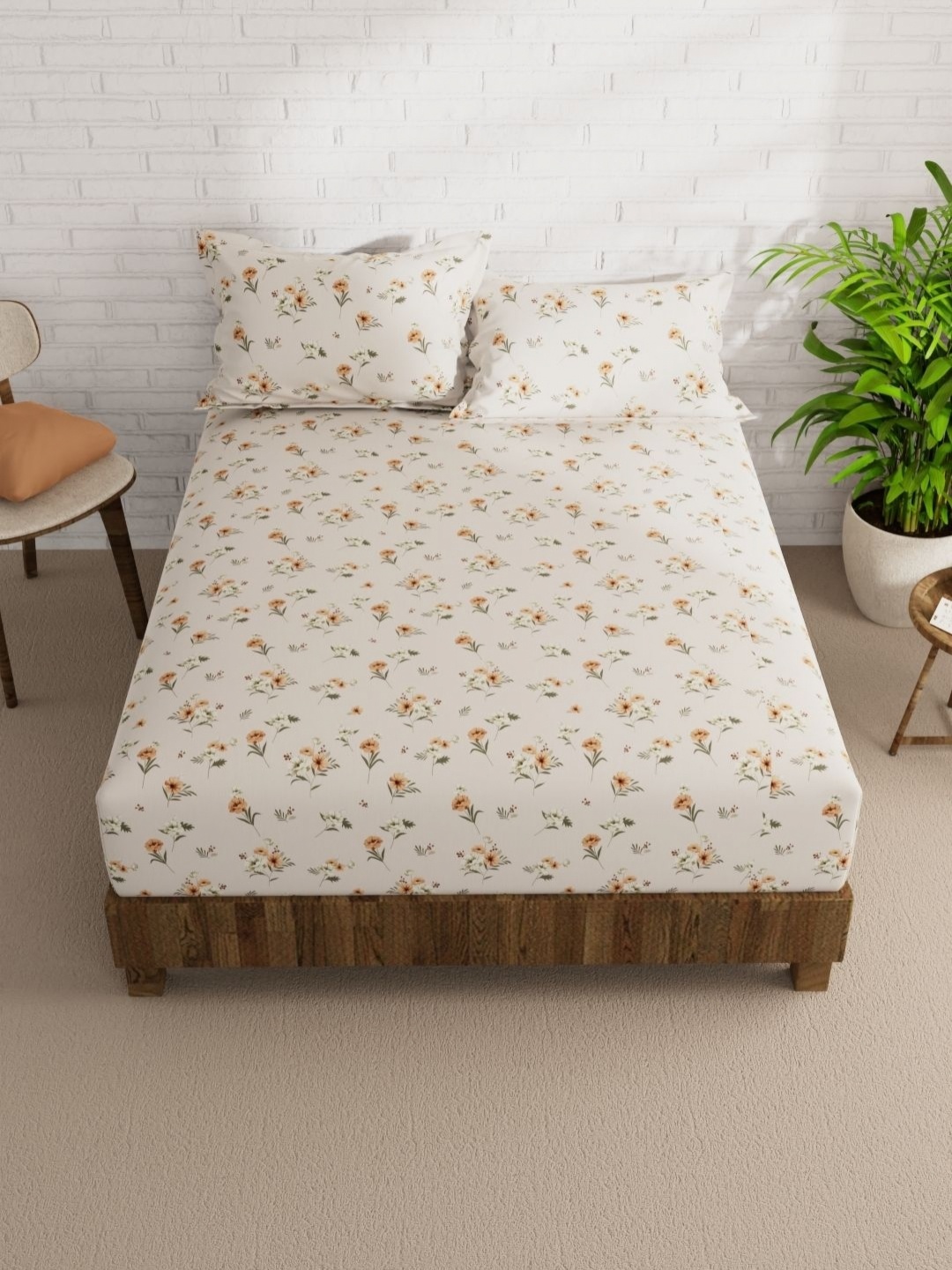 

KOPA Beige & Orange Floral 152 TC Queen Bedsheet with 2 Pillow Covers