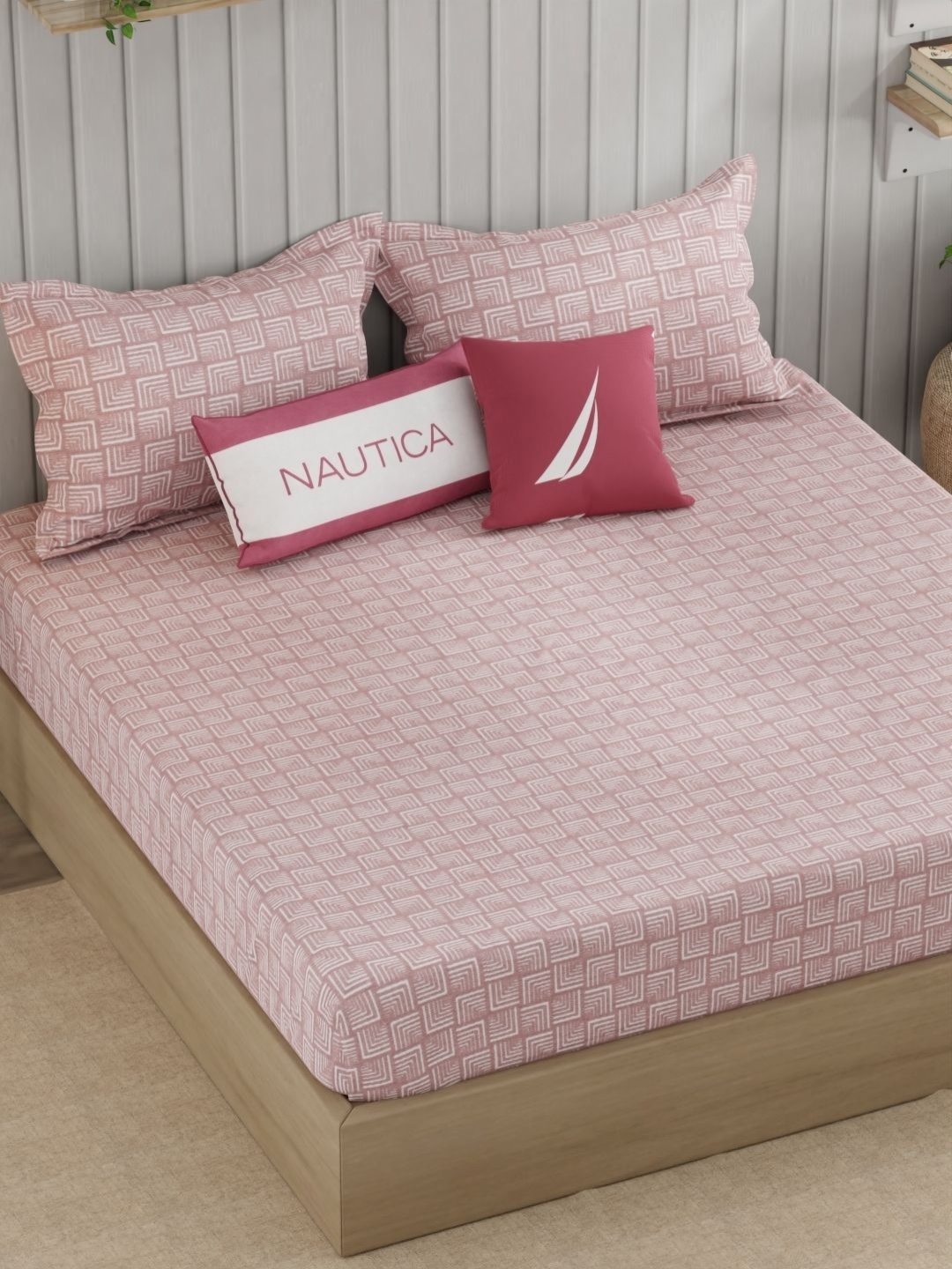 

Nautica Pink & White Geometric 250 TC King Bedsheet with 2 Pillow Covers